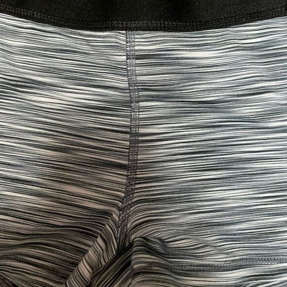 Forever 21 Striped Bike Shorts Black Medium - Picture 10 of 15